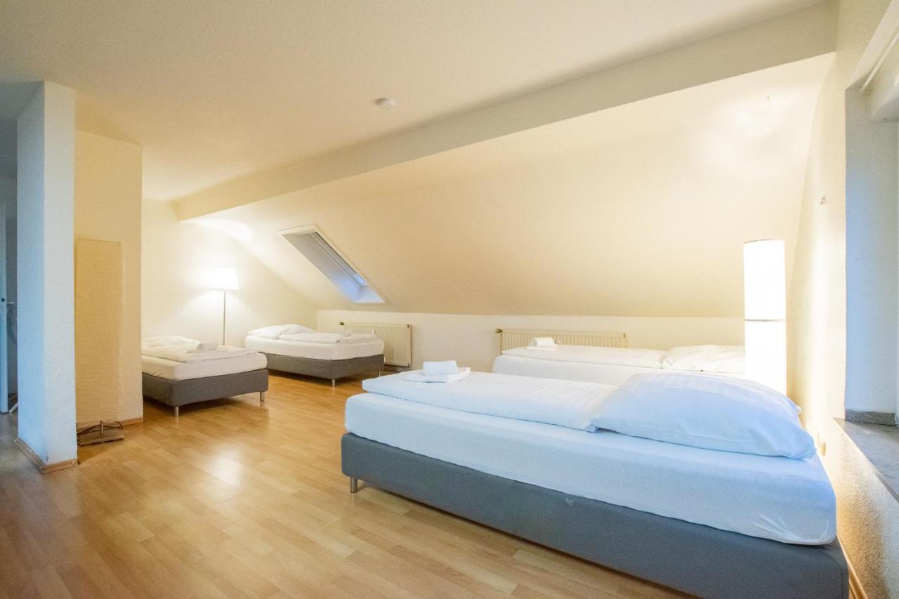 Raj Living - 1 , 3 And 4 Room Apartments - 20 Min Messe Dus & Airport Dus Медебах Екстер'єр фото