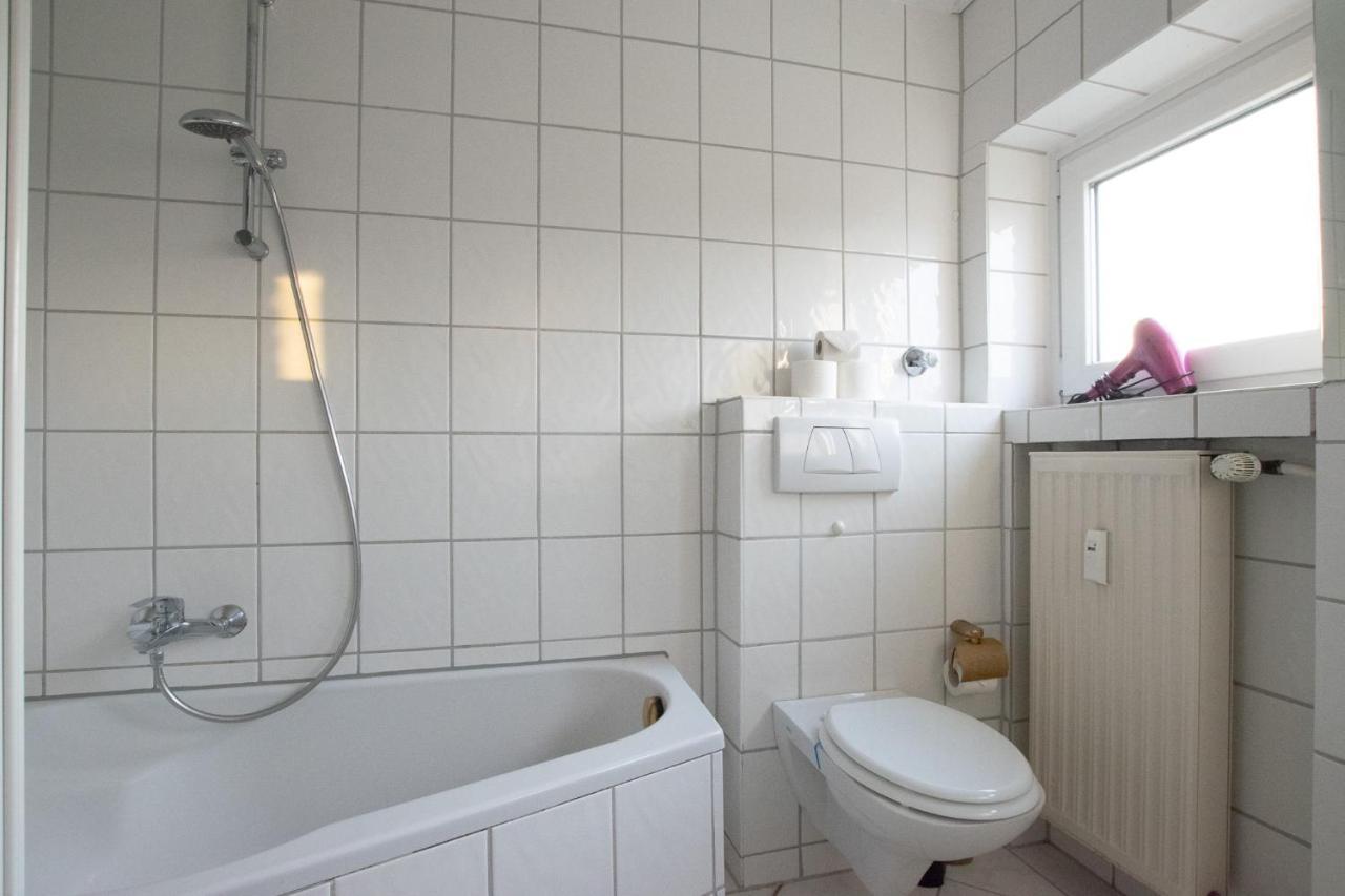 Raj Living - 1 , 3 And 4 Room Apartments - 20 Min Messe Dus & Airport Dus Медебах Екстер'єр фото