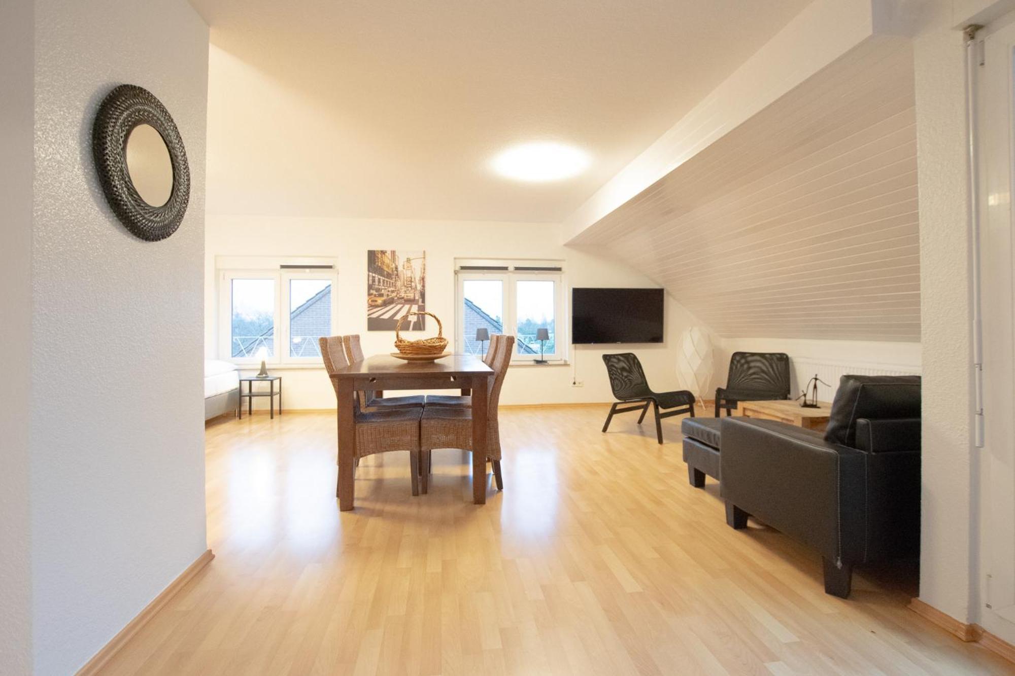 Raj Living - 1 , 3 And 4 Room Apartments - 20 Min Messe Dus & Airport Dus Медебах Екстер'єр фото