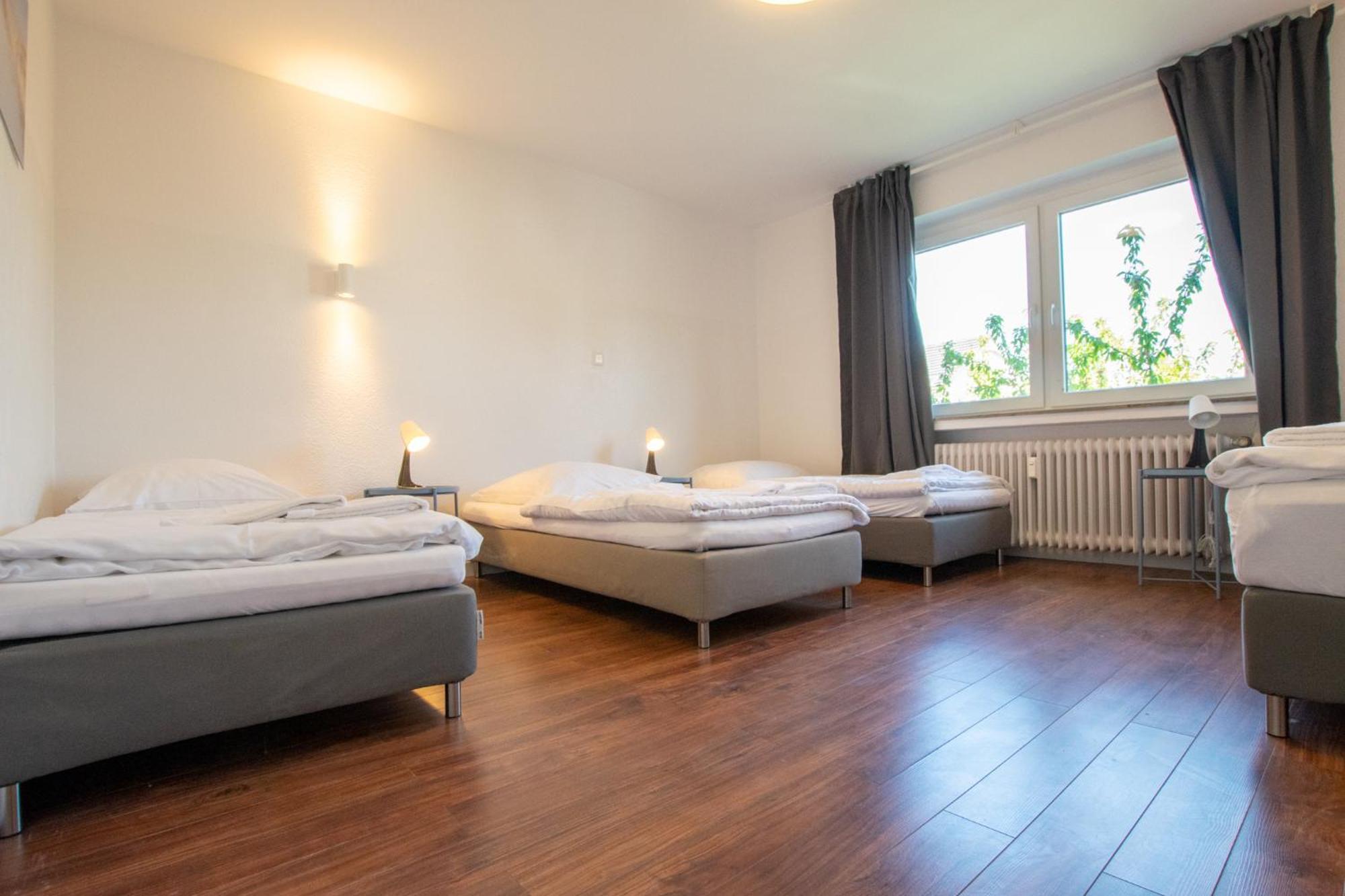Raj Living - 1 , 3 And 4 Room Apartments - 20 Min Messe Dus & Airport Dus Медебах Екстер'єр фото