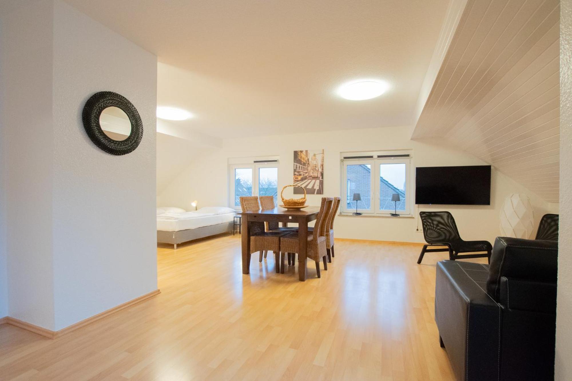 Raj Living - 1 , 3 And 4 Room Apartments - 20 Min Messe Dus & Airport Dus Медебах Екстер'єр фото