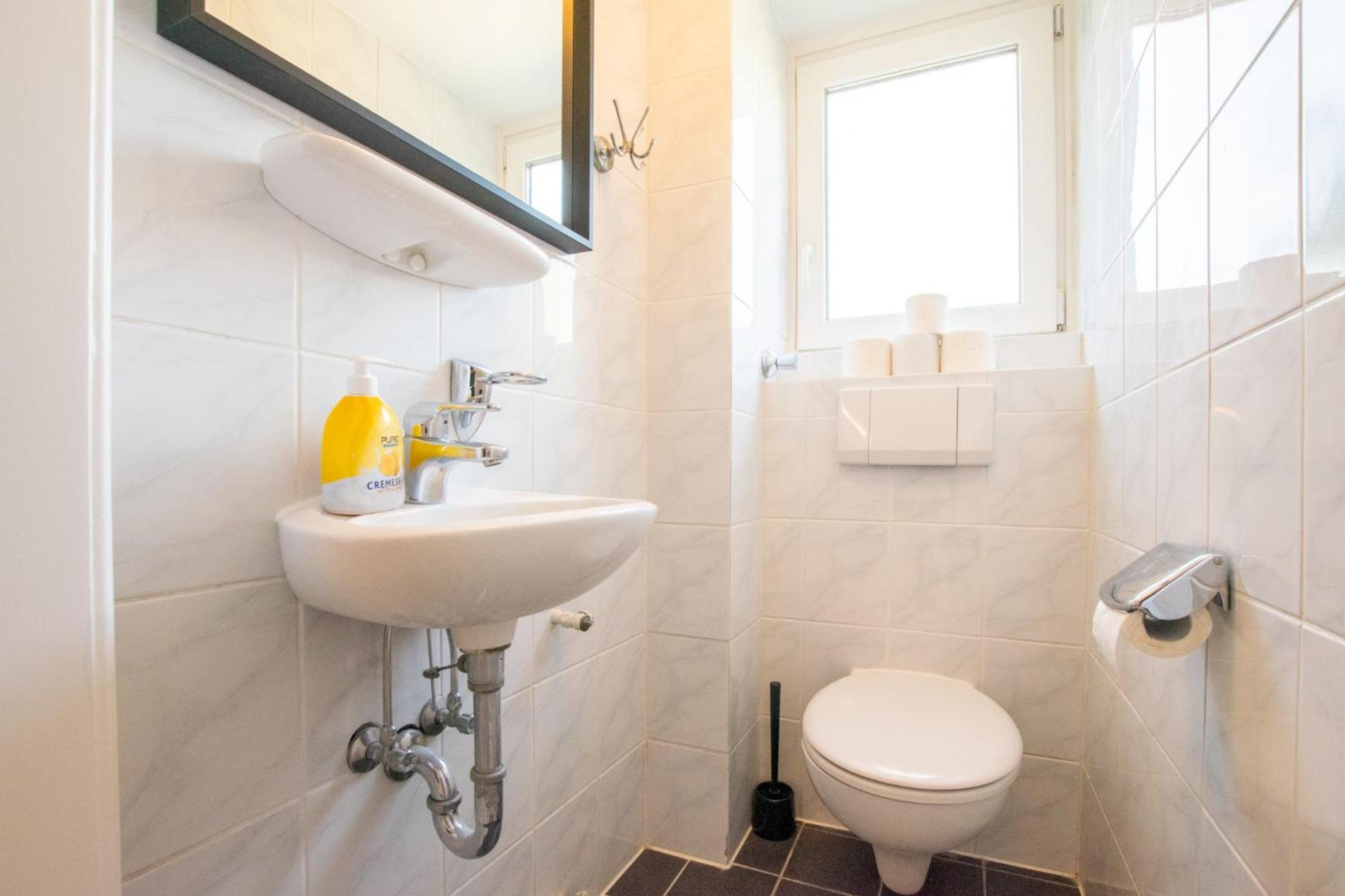 Raj Living - 1 , 3 And 4 Room Apartments - 20 Min Messe Dus & Airport Dus Медебах Екстер'єр фото